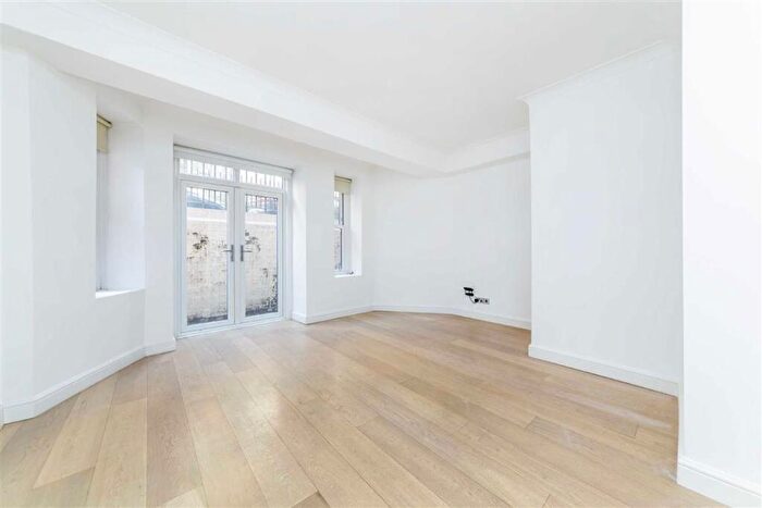 2 Bedroom Flat To Rent In Drayton Gardens, South Kensington, SW10