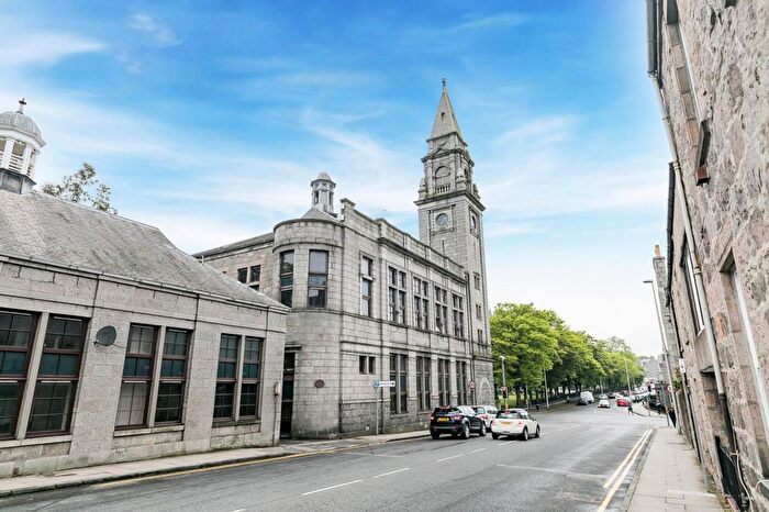 2 Bedroom Flat To Rent In Melville Court, Rose Street, Aberdeen, AB10