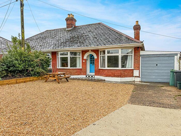3 Bedroom Semi-Detached Bungalow To Rent In Cockleton Lane, Cowes, PO31