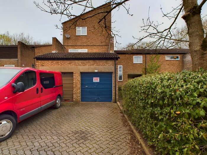 2 Bedroom Maisonette To Rent In Dunsheath, Telford, TF3