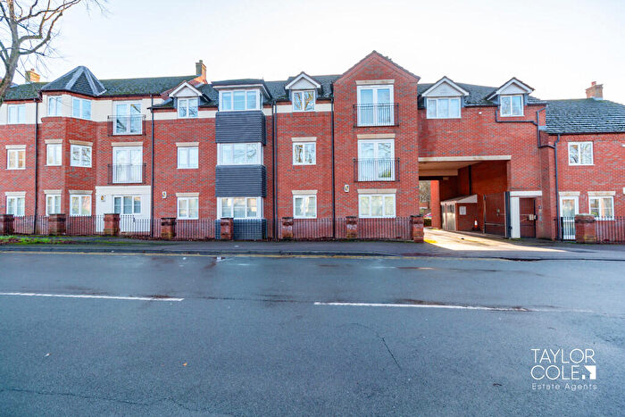 2 Bedroom Flat For Sale In Bonehill Road, Tamworth, B78