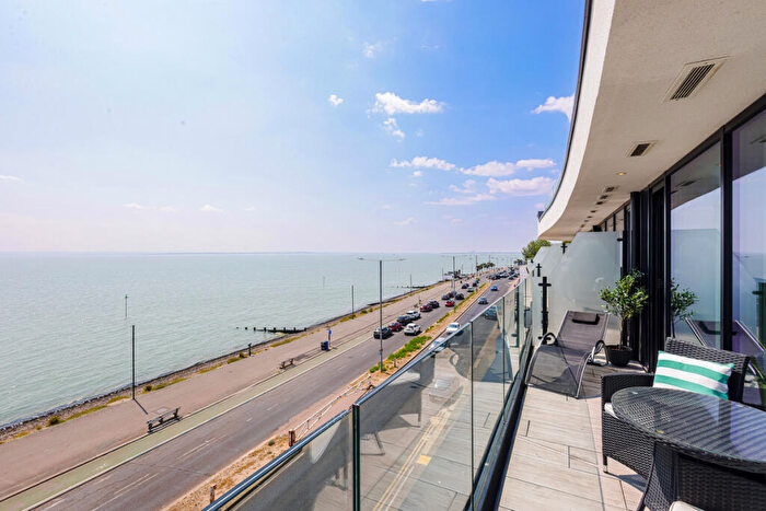 1 Bedroom Apartment For Sale In Western Esplanade, Southend-on-Sea, SS1