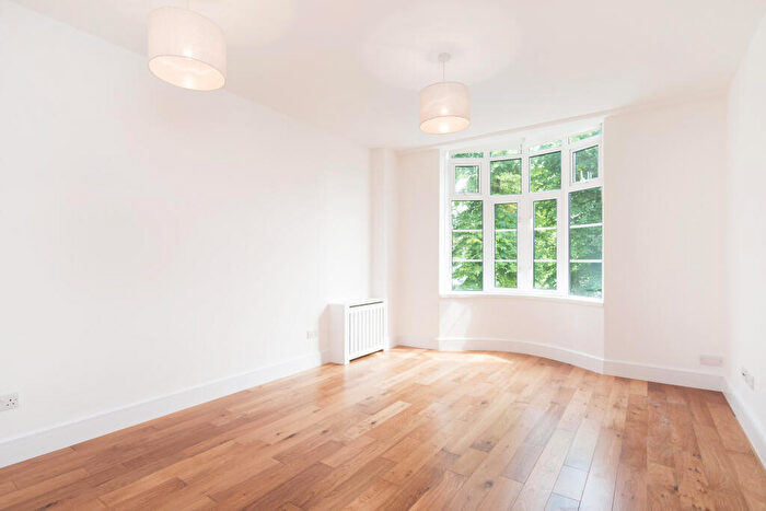 1 Bedroom Apartment To Rent In Grove End Gardens, Grove End Road, St John's Wood, London, NW8