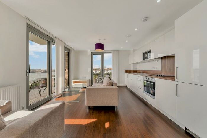 2 Bedroom Flat To Rent In Booth Road, Royal Docks, London, E16