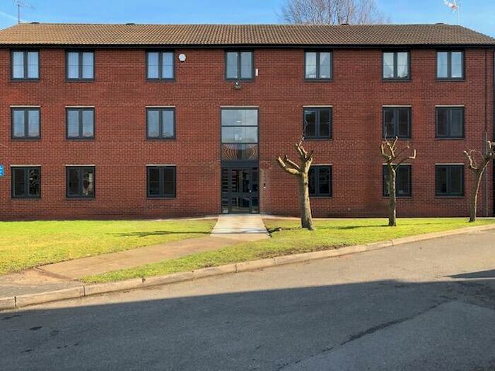 2 Bedroom Flat To Rent In Memorial Avenue, Worksop, S80