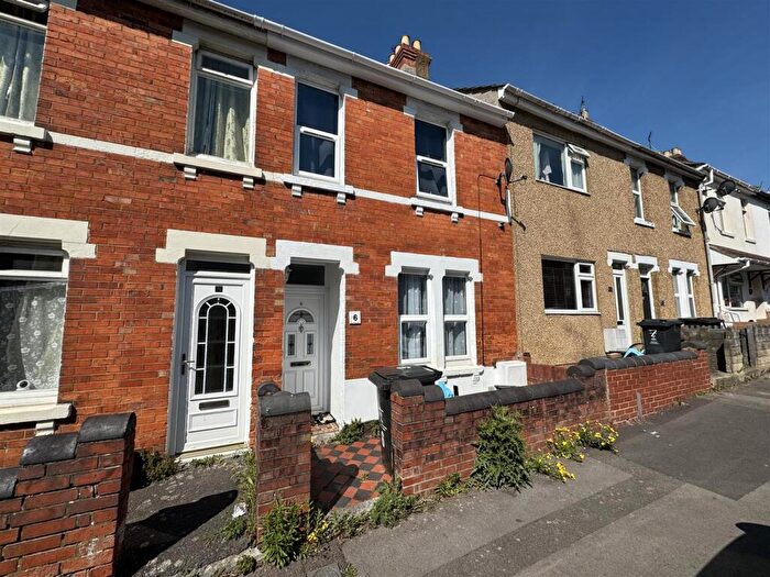 2 Bedroom Terraced House To Rent In Dryden Street, Swindon, SN1
