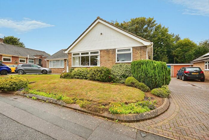 3 Bedroom Bungalow For Sale In Guilford Avenue, Whitfield, Dover, Kent, CT16