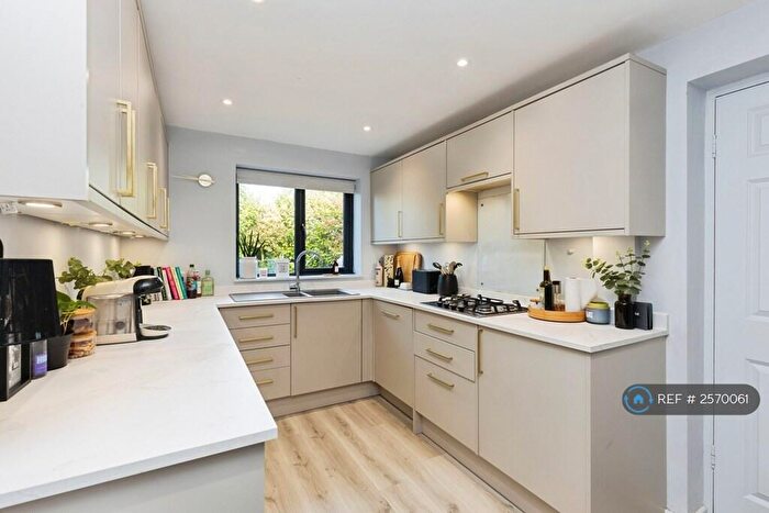 4 Bedroom Semi Detached House To Rent In Cherry Avenue, Cheltenham, GL53