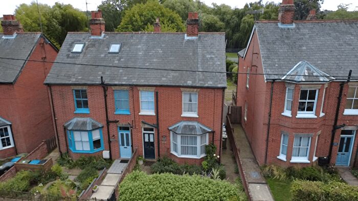 3 Bedroom Semi-Detached House For Sale In Melton Hill, Melton, IP12
