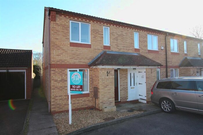 2 Bedroom Terraced House To Rent In Lavender Way, Rushden, Northants, NN10