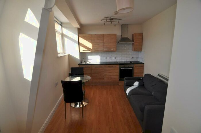 1 Bedroom Flat To Rent In Corner House, Godwin Street, Bradford, BD1