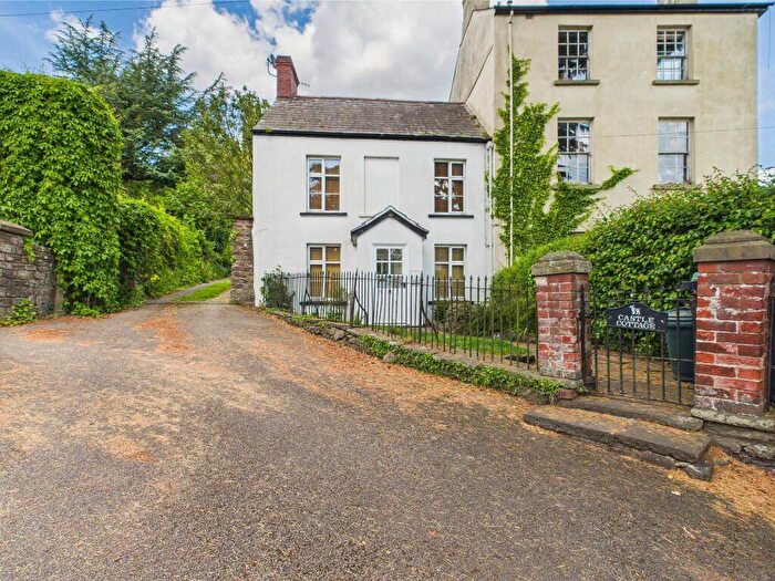 3 Bedroom Cottage For Sale In Castle Parade, Usk, Gwent, NP15