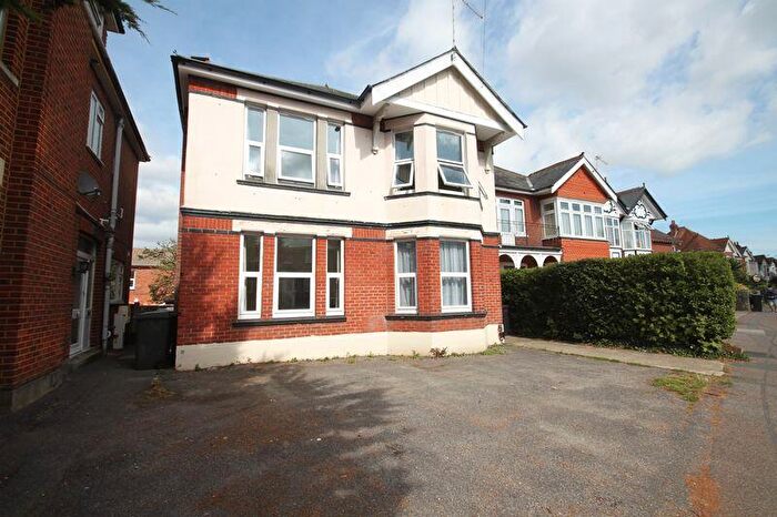 6 Bedroom Detached House To Rent In Talbot Road, Winton, BH9