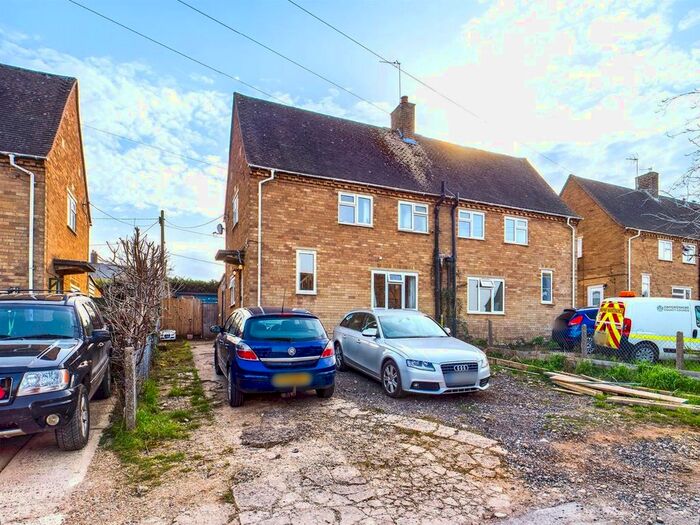2 Bedroom Property For Sale In Cleveley Road, Enstone, Chipping Norton, OX7