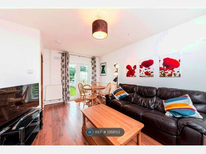 5 Bedroom Semi-Detached House To Rent In Cleeve Green, Bath BA2