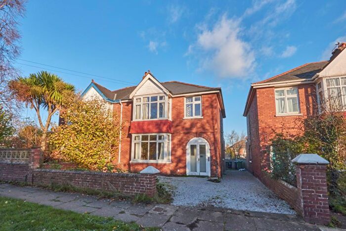 3 Bedroom Semi-Detached House For Sale In Tarbet Avenue, Exeter, EX1