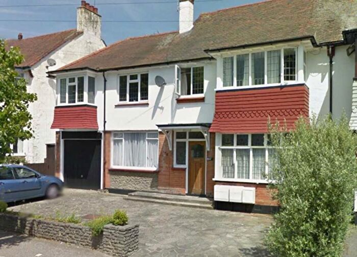 1 Bedroom Apartment To Rent In Leigh On Sea, SS9