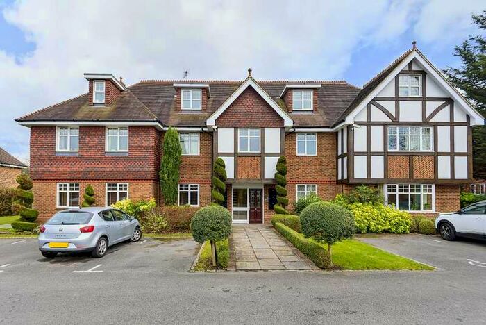 2 Bedroom Apartment To Rent In Maidenhead, Berkshire, SL6
