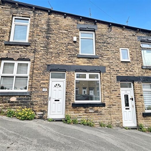 2 Bedroom Terraced House To Rent In Windermere Road, Barnsley, S71