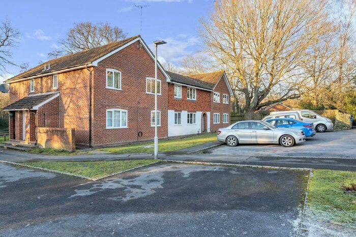 1 Bedroom Maisonette To Rent In Upshire Gardens, Bracknell, RG12