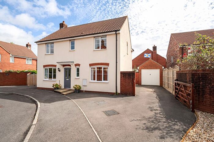 4 Bedroom Detached House For Sale In Dore Close, Yeovil, Somerset, BA21
