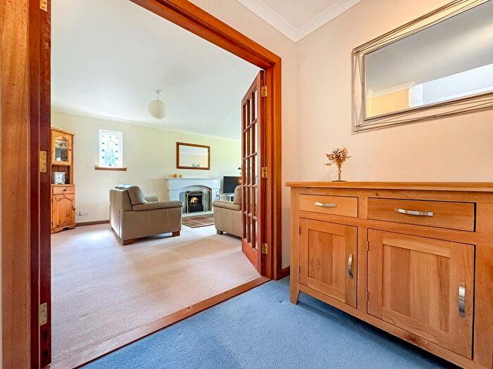 5 Bedroom Detached House For Sale In Inverneill, Argyll, Es, Inverneill, PA30