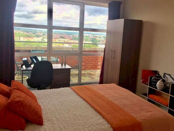 2 Bedroom Terraced House To Rent In Dene House Court, LS2