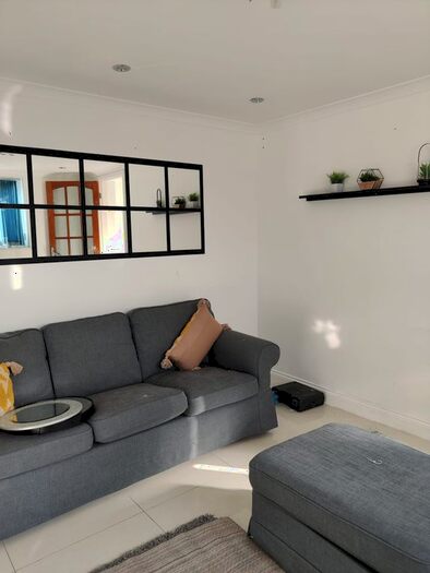 3 Bedroom Flat To Rent In Carol Close, Luton, LU3