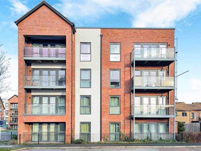 2 Bedroom Apartment For Sale In Gambit Avenue, Oakgrove, Milton Keynes, MK10