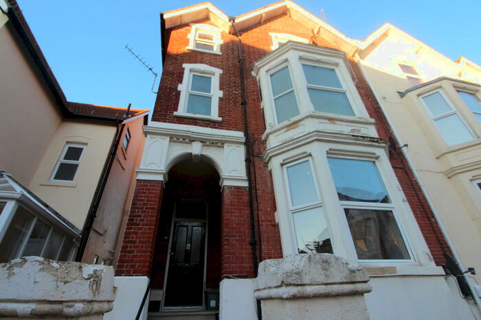 2 Bedroom Flat To Rent In Waverley Grove, Southsea, PO4