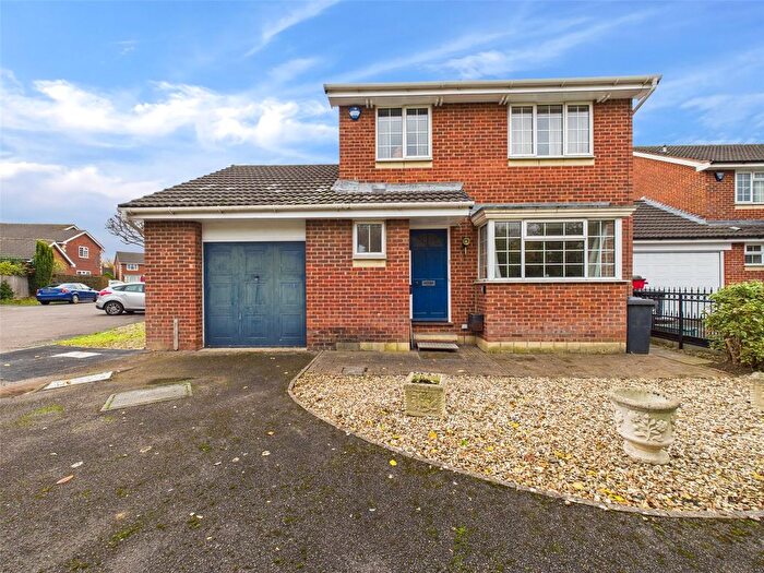 3 Bedroom Detached House For Sale In Centurion Close, Abbeymead, Gloucester, Gloucestershire, GL4