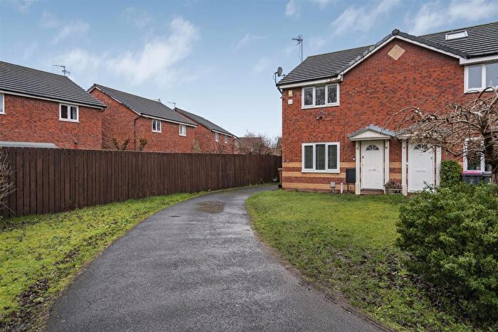 3 Bedroom Semi Detached House For Sale In Blackburn Street, Salford, M3