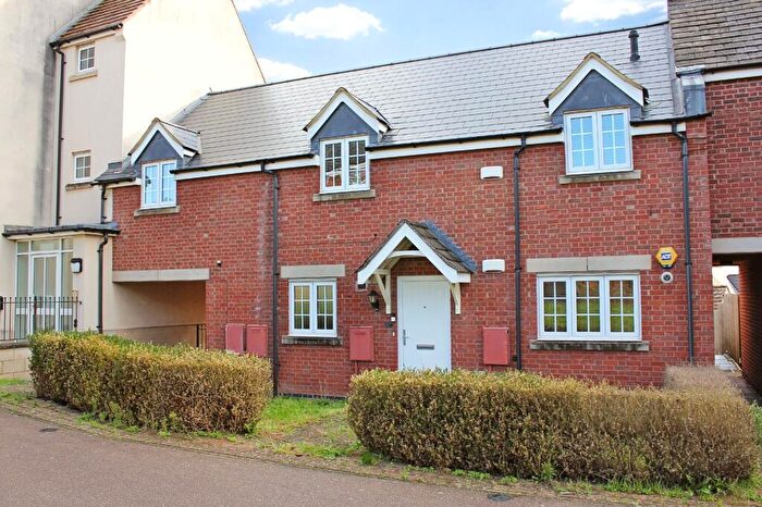 2 Bedroom Maisonette For Sale In Bridge Green, Birstall, LE4