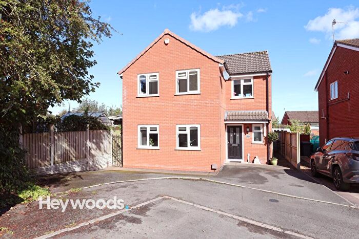 3 Bedroom Detached House For Sale In Daleview Drive, Silverdale, Newcastle, ST5