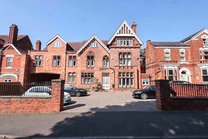 2 Bedroom Flat For Sale In Portland Road, Birmingham, West Midlands, B16