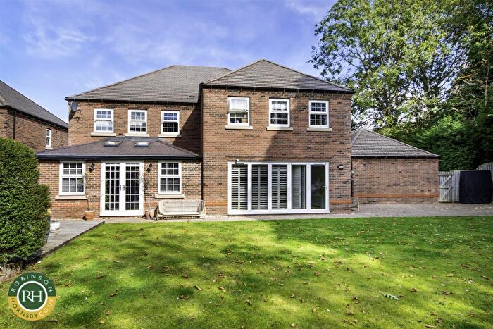 5 Bedroom Detached House For Sale In Burghley Court, Sprotbrough, Doncaster, DN5