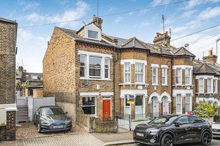 3 Bedroom End Of Terrace House For Sale In St. John's Hill Grove, Clapham, SW11