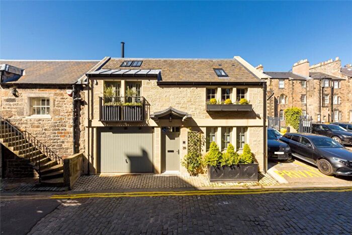 3 Bedroom Terraced House For Sale In Hill Street North Lane, Edinburgh, EH2
