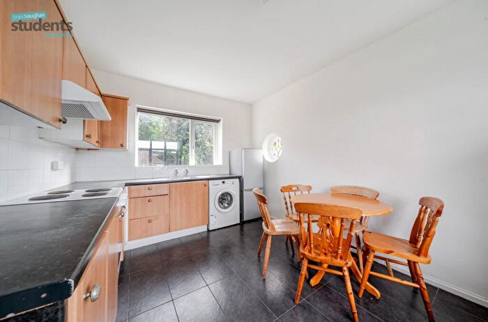 4 Bedroom Semi Detached House To Rent In Nyetimber Hill, Brighton, East Sussex, BN2