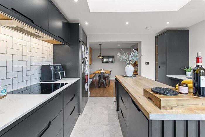 4 Bedroom Semi-Detached House For Sale In Oldfield Avenue, Eastbourne, BN20