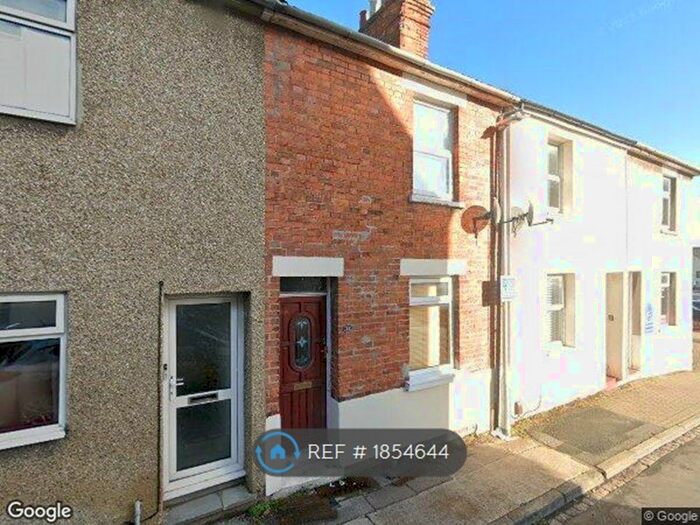 1 Bedroom Terraced House To Rent In Cross Street, Swindon, SN1