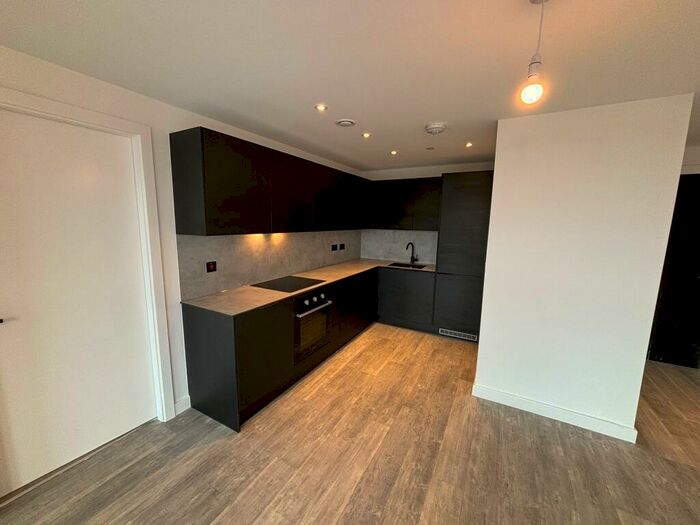 2 Bedroom Apartment To Rent In Seymour Grove, Manchester, M16