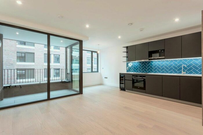 2 Bedroom Flat To Rent In Rosewood Building, Shoreditch, E2