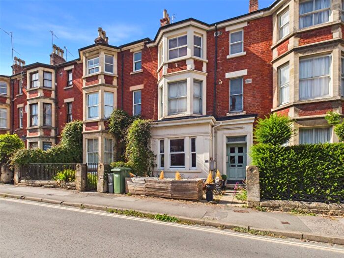 1 Bedroom Apartment For Sale In Lansdown, Stroud, Gloucestershire, GL5