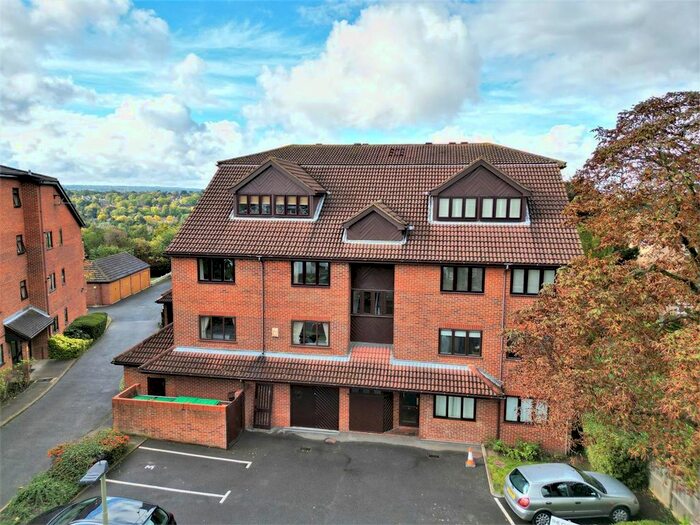 1 Bedroom Flat To Rent In Oaklands Road, Bromley, BR1