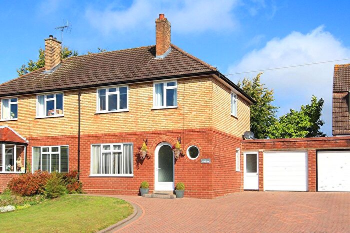 3 Bedroom Semi-Detached House To Rent In Wombourne, Planks Lane, WV5