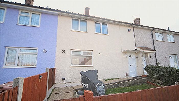 2 Bedroom Terraced House For Sale In Plaistow Close, Stanford-Le-Hope, Essex, SS17