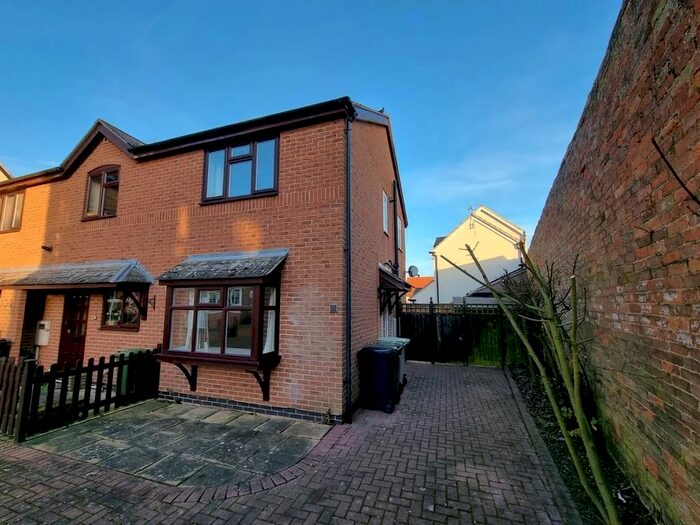 2 Bedroom Maisonette For Sale In Oakham Road, Whissendine, Oakham, LE15