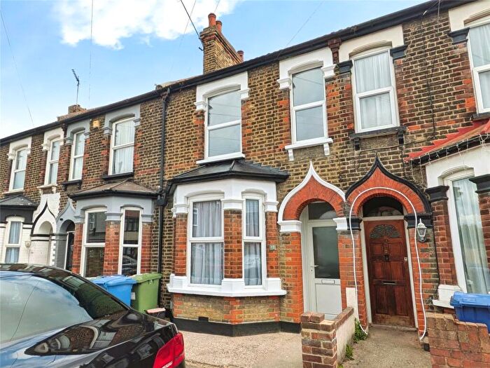 2 Bedroom Terraced House For Sale In Dumergue Avenue, Queenborough, Kent, ME11