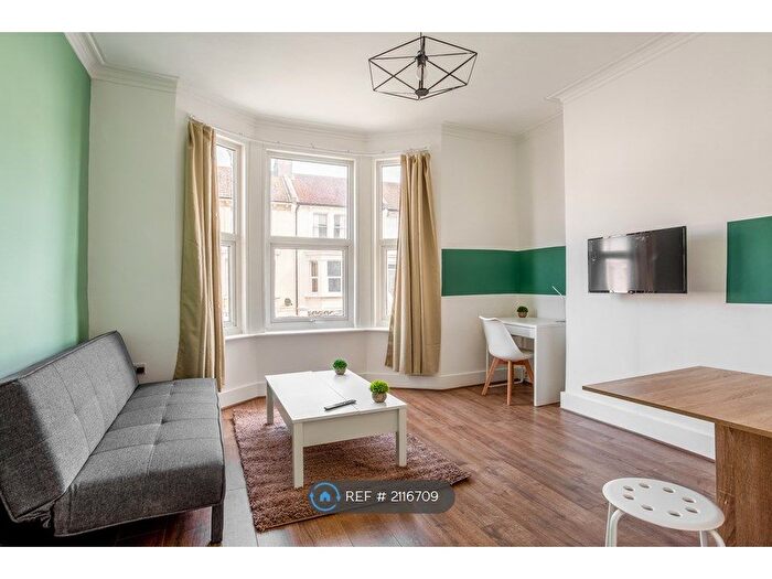 1 Bedroom Flat To Rent In Goldstone Road, Hove, BN3
